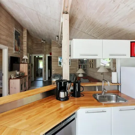 Nikolce - 250m From The Sea By Interhome Feriehus Rønne